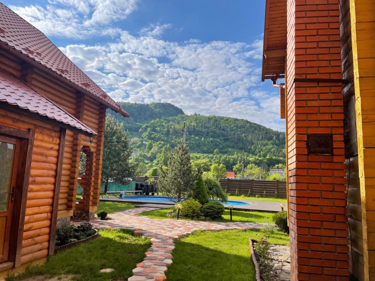 Котедж "Villa Затишна" Mykulychyn Esterno foto