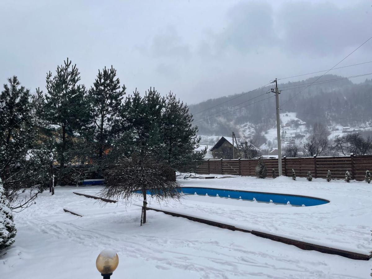 Котедж "Villa Затишна" Mykulychyn Esterno foto