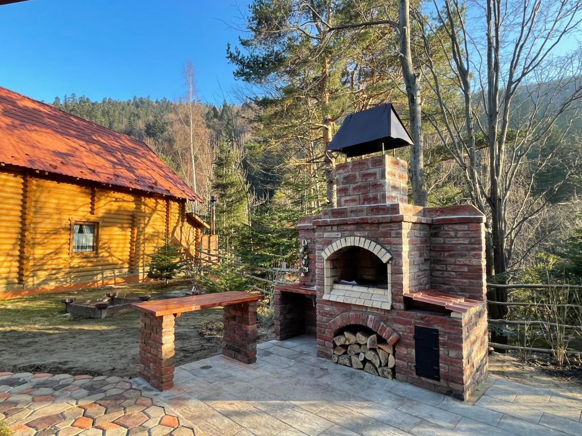 Котедж "Villa Затишна" Mykulychyn Esterno foto