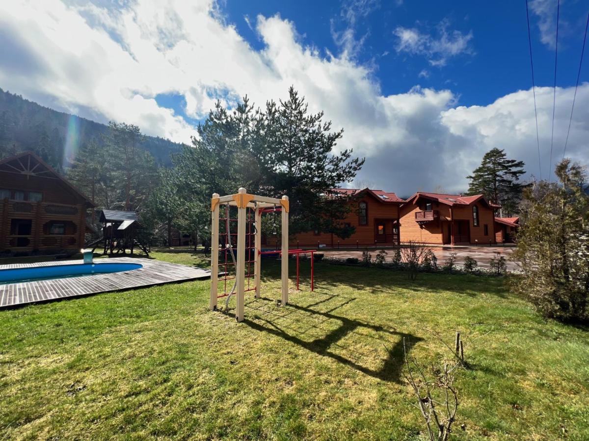 Котедж "Villa Затишна" Mykulychyn Esterno foto